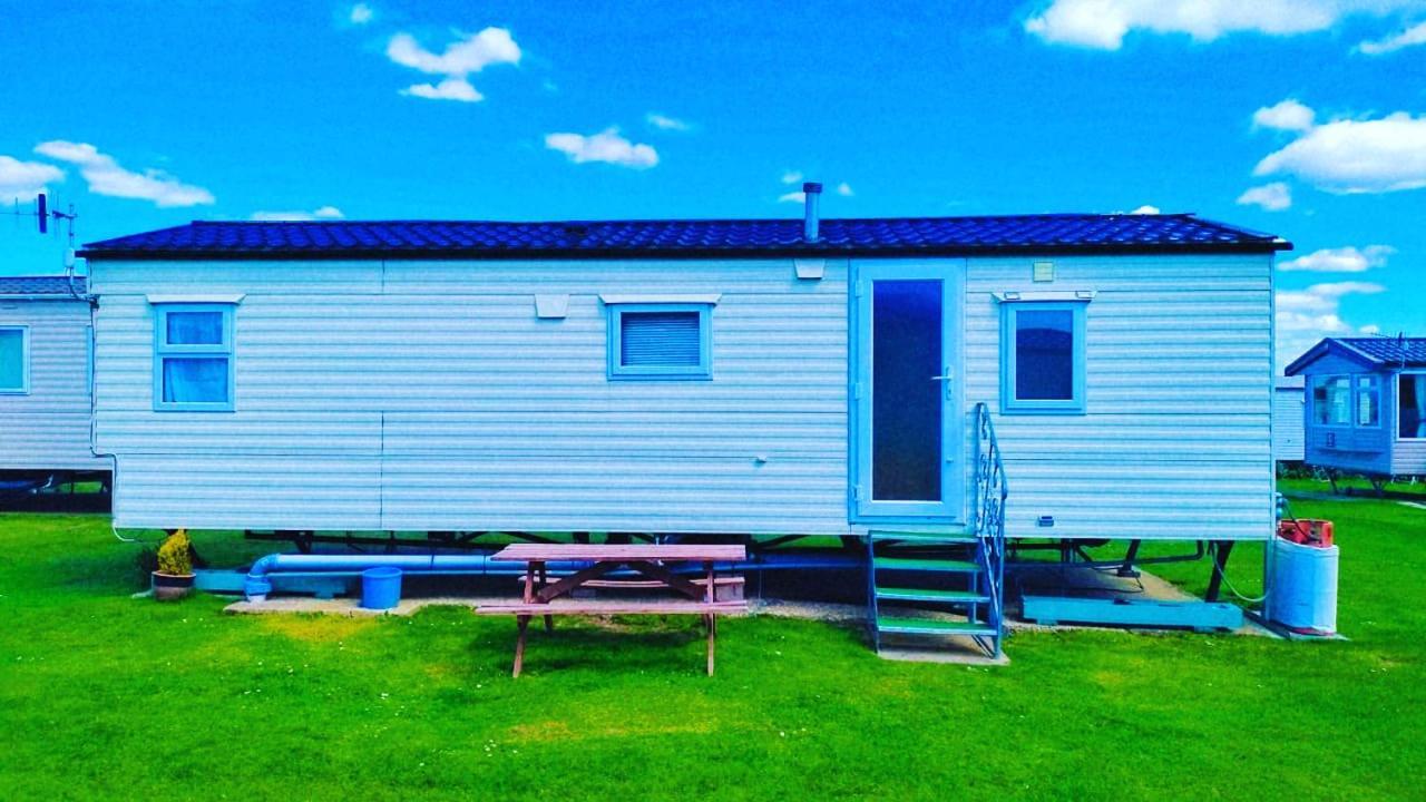 Delta Goodwood Caravan Selsey Buitenkant foto